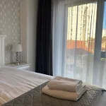 Cosmopolit Deco Dream Apartman Brassó